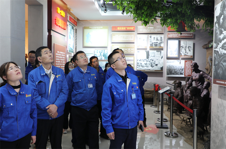 參觀紅嫂文化博物館 牢記紅嫂精神薪火傳 ——管理、銷售支部開展黨史學(xué)習(xí)教育主題黨日活動(dòng)