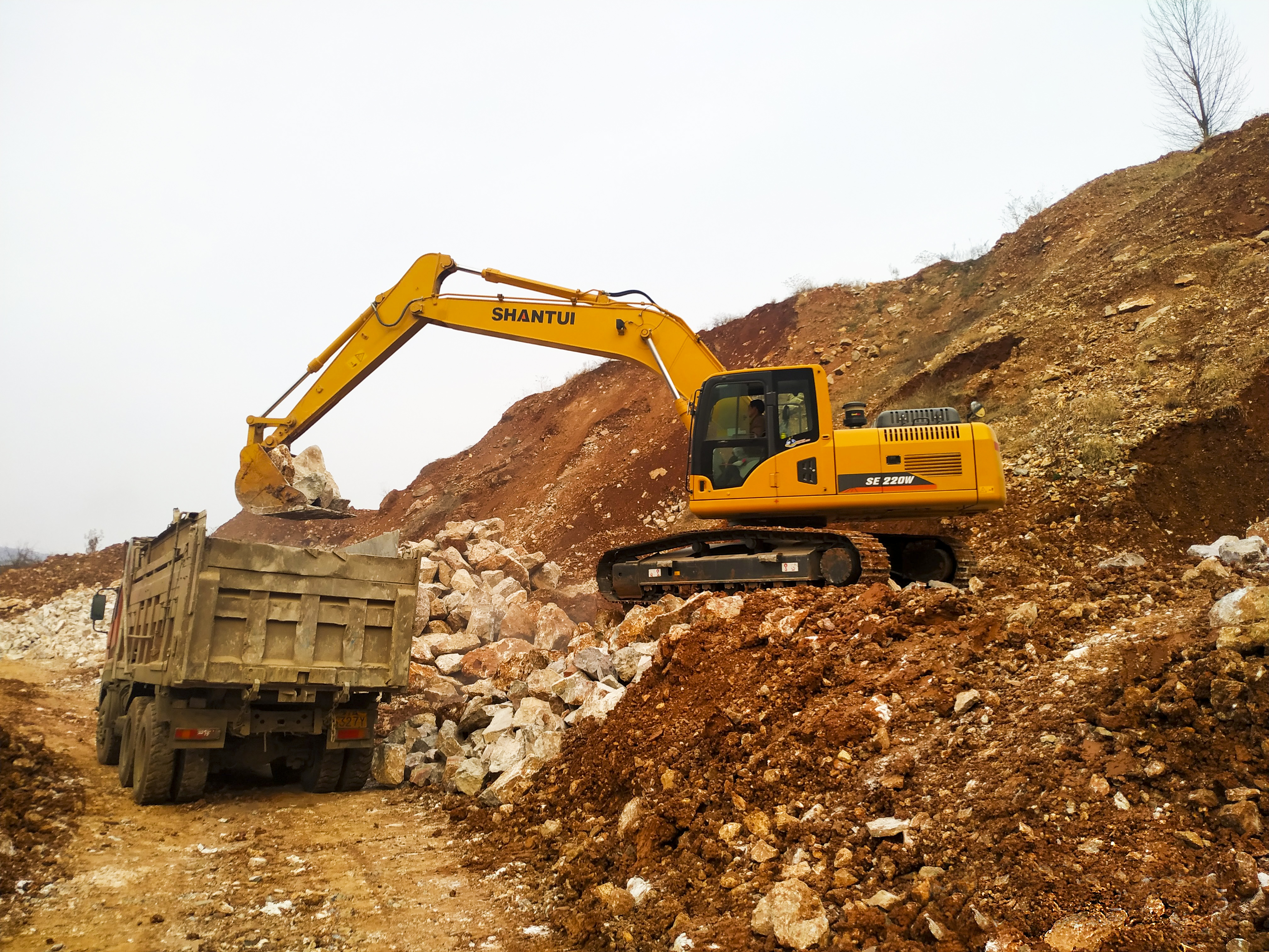 冬天到了，挖掘機怎么保養(yǎng)