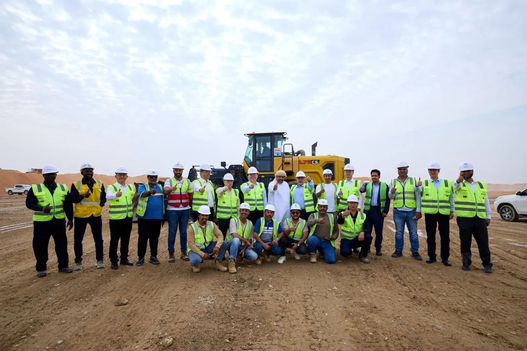 滿慎剛到阿聯(lián)酋調(diào)研：發(fā)揮迪拜橋頭堡作用、加速中東當(dāng)?shù)鼗季? class=